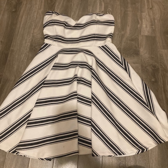 Stopped flare dress short - Picture 1 of 1